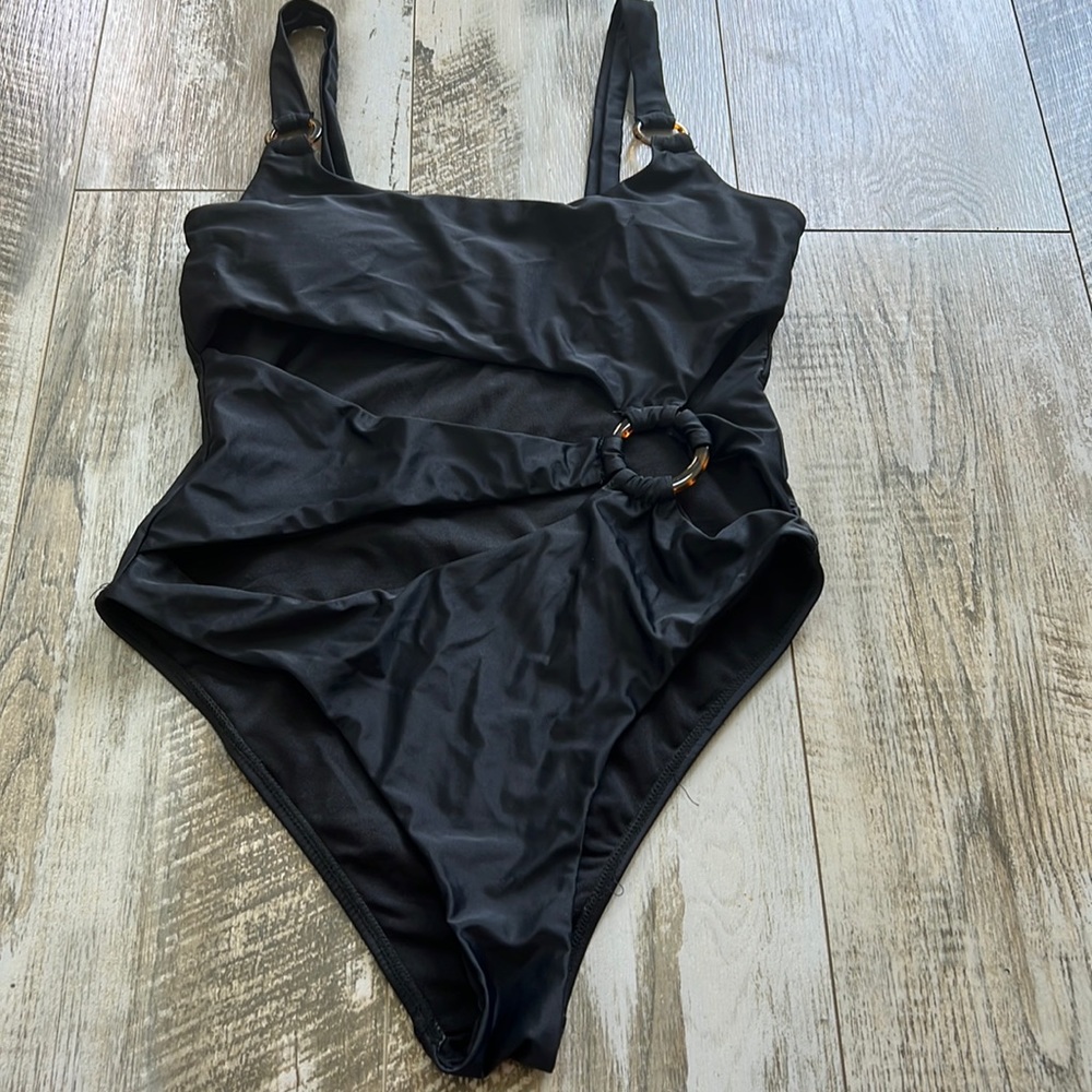 Lovin” this swimsuit